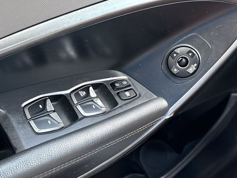 Used 2018 Hyundai Santa Fe Sport FWD image 15