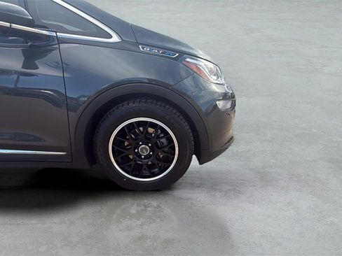 Used 2021 Chevrolet Bolt LT image 54