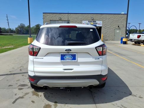 Used 2018 Ford Escape Titanium w/ Ford Safe & Smart Package AWD/4WD image 4