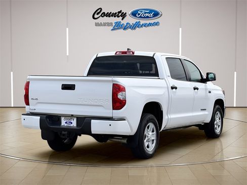 Used 2021 Toyota Tundra SR5 w/ Convenience Package image 24