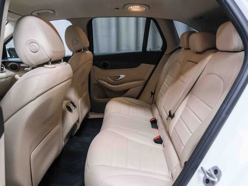 Certified 2022 Mercedes-Benz GLC 300 GLC 300 image 19