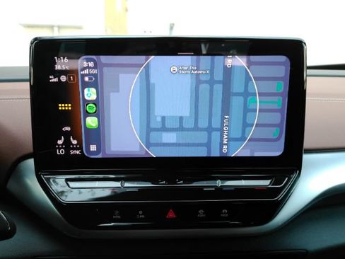 Used 2021 Volkswagen ID.4 Pro S w/ ID.4 Protection Package RWD image 12