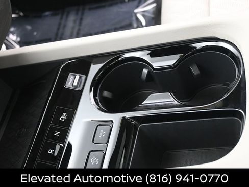 Certified 2025 Nissan Murano Platinum w/ Cargo Package AWD/4WD image 25