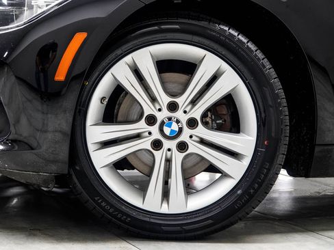 Used 2018 BMW 330i xDrive Sedan w/ Convenience Package AWD/4WD image 2