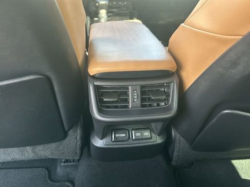 Used 2022 Lexus ES 300h w/ Accessory Package image 22