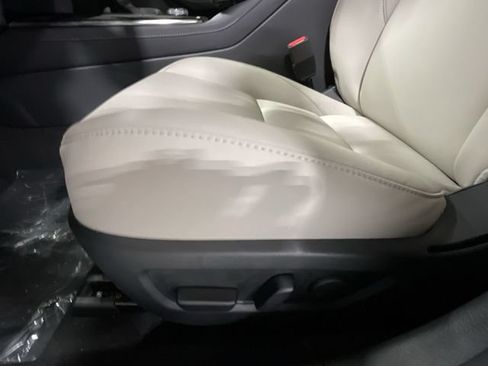 Certified 2025 MAZDA CX-30 AWD 2.5 S w/ Preferred Package image 18