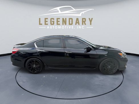 Used 2017 Honda Accord Sport image 3