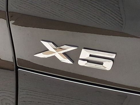 Used 2025 BMW X5 xDrive40i w/ M Sport Package AWD/4WD image 30