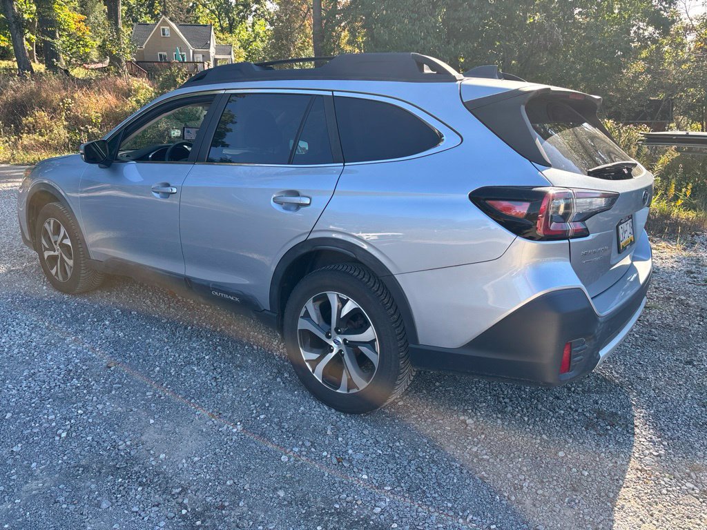 Used 2020 Subaru Outback Limited AWD/4WD image 8