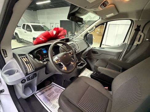 Used 2018 Ford Transit 150 XL RWD image 34