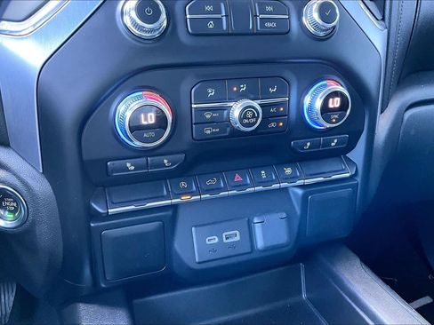 Used 2020 GMC Sierra 1500 Elevation RWD image 35