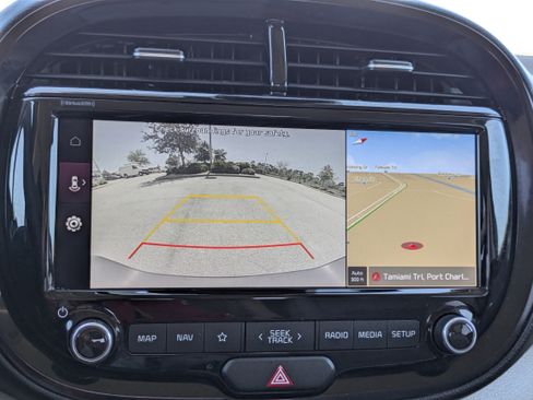 Used 2022 Kia Soul S FWD image 21