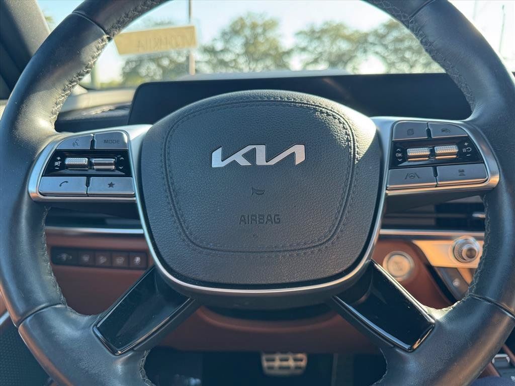 Certified 2024 Kia Telluride SX X-Line AWD/4WD image 18