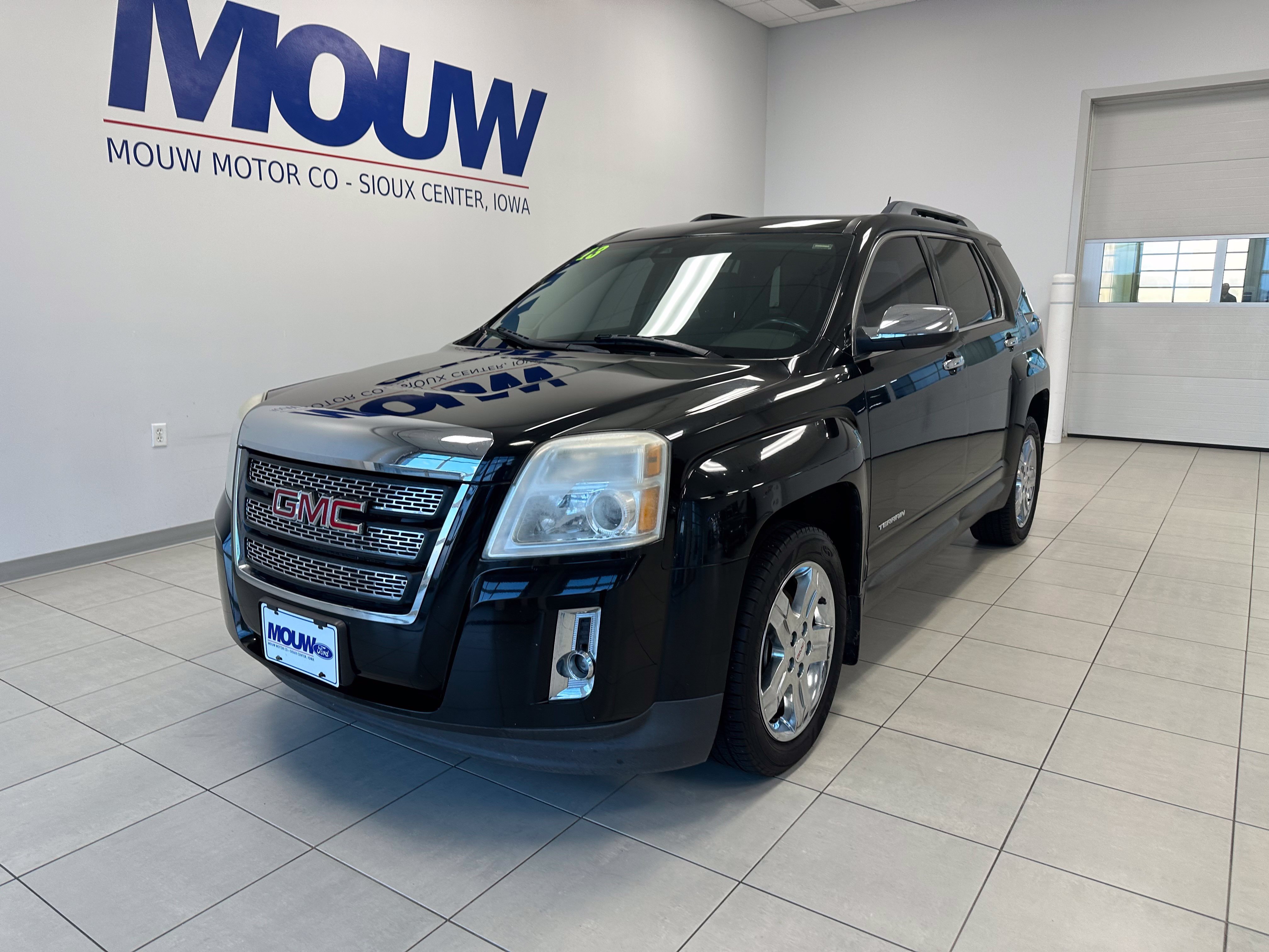 Used 2013 GMC Terrain SLT AWD/4WD image 2