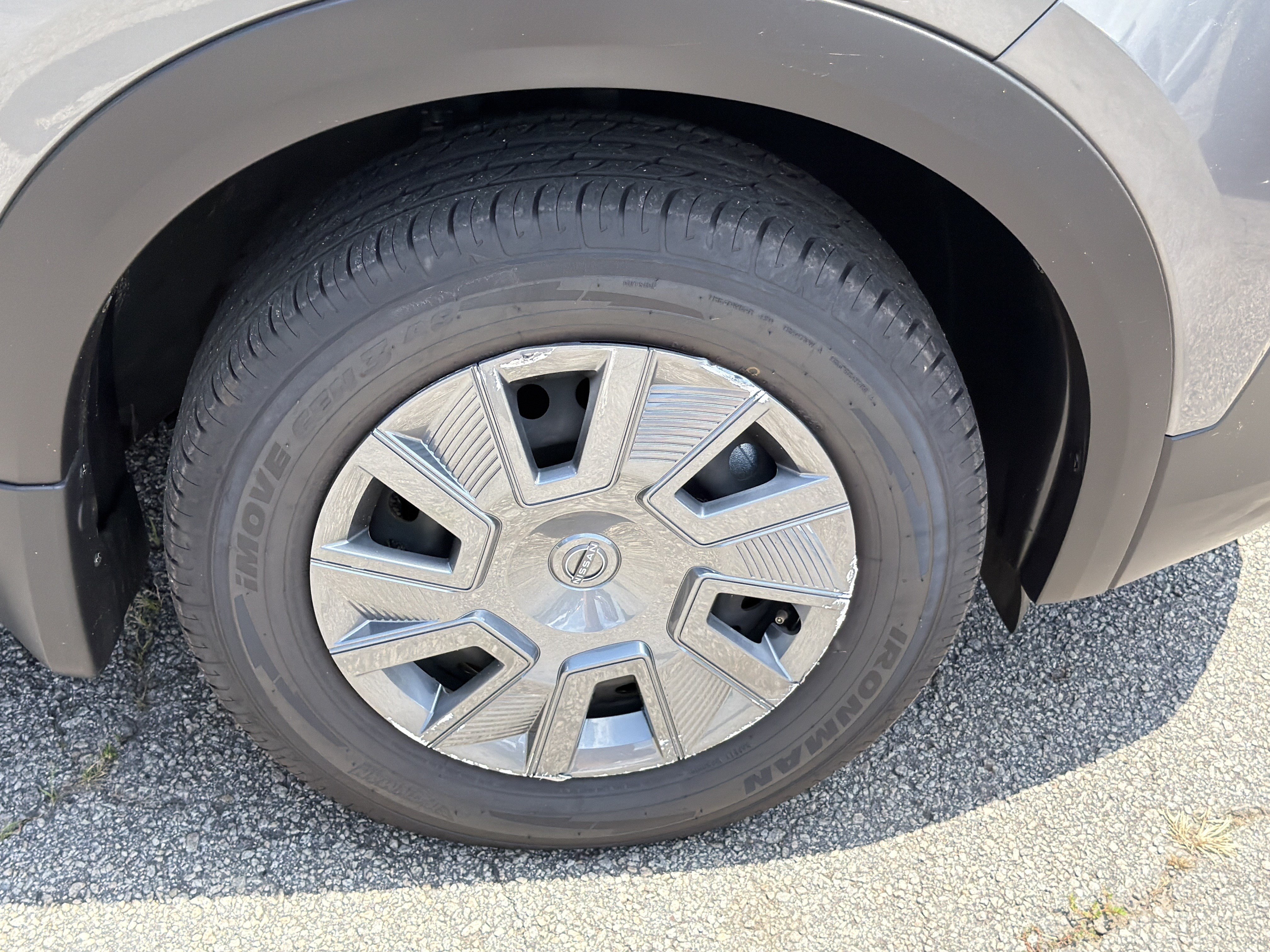 Used 2025 Nissan Kicks S AWD/4WD image 12