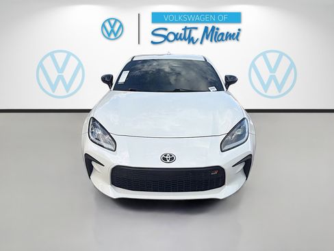 Used 2023 Toyota GR86 Premium image 2