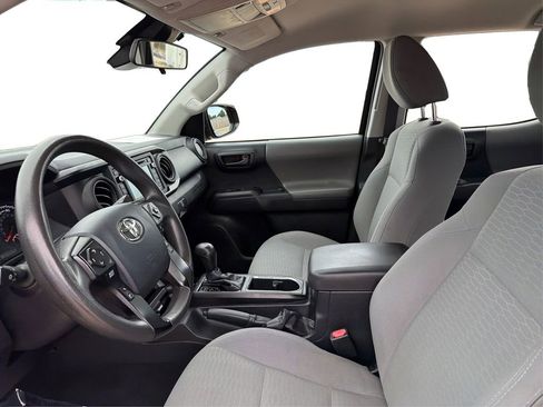 Used 2018 Toyota Tacoma SR w/ SR Convenience Package RWD image 10