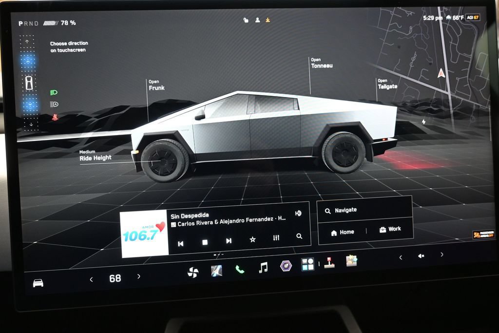 Used 2024 Tesla Cybertruck AWD Crew Cab image 12