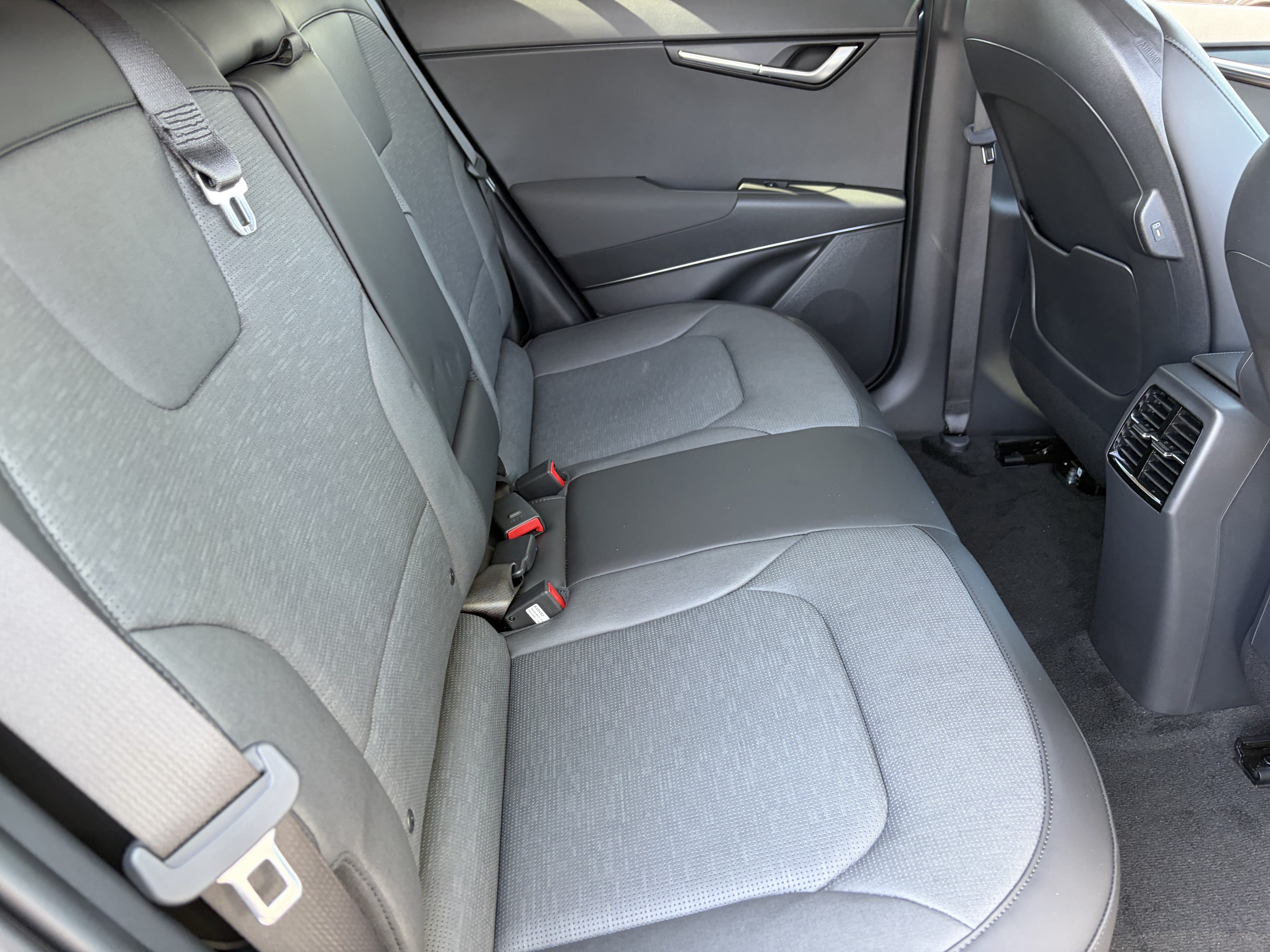 New 2026 Kia Niro Wave FWD image 11