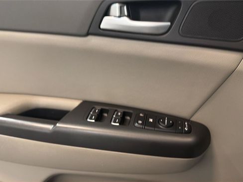 Used 2017 Kia Sportage EX w/ EX Technology Package FWD image 23