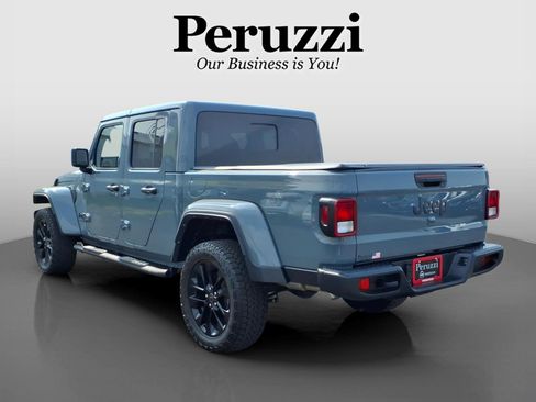 Used 2024 Jeep Gladiator Sport AWD/4WD image 6