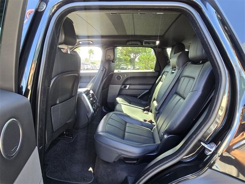 Used 2022 Land Rover Range Rover Sport HSE Silver Edition image 14