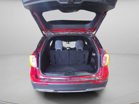 Used 2020 Ford Explorer XLT w/ Equipment Group 202A image 35