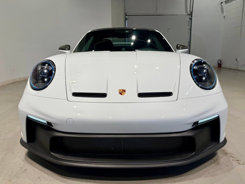 Used 2022 Porsche 911 GT3 w/ Extended Leather Package RWD image 4