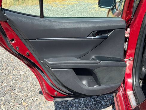 Used 2018 Toyota Camry SE w/ Protection Package (Q2) FWD image 25