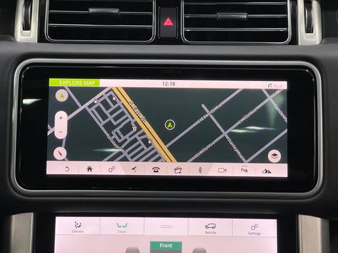 Used 2018 Land Rover Range Rover HSE image 10