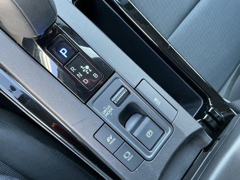 Used 2024 Toyota Prius LE image 22