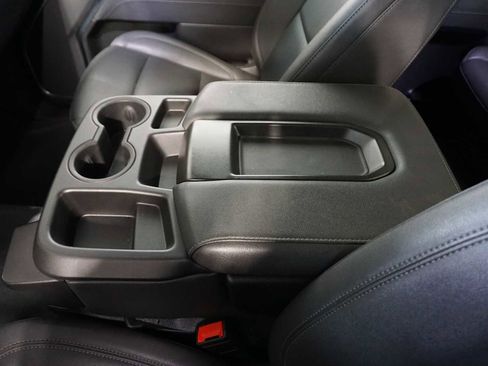 Certified 2025 GMC Sierra 1500 SLT image 22