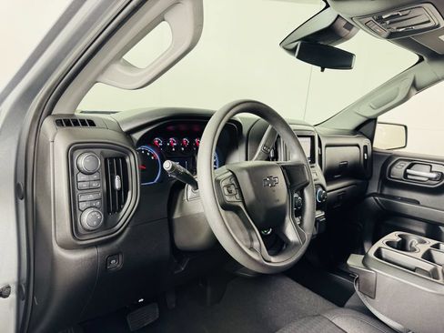 Used 2024 Chevrolet Silverado 1500 Custom w/ Rally Edition AWD/4WD image 8
