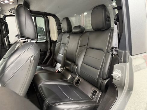 Used 2021 Jeep Gladiator Overland w/ Popular Equipment Package image 62