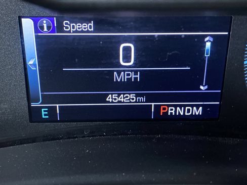 Used 2018 Chevrolet Impala LT w/ LT Convenience Package FWD image 4
