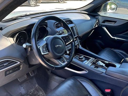 Used 2017 Jaguar F-PACE S AWD/4WD image 14