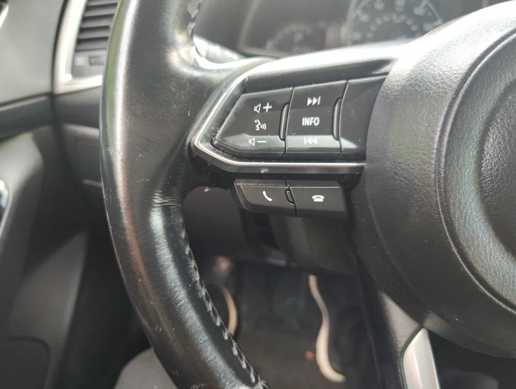 Used 2018 MAZDA MAZDA3 Touring FWD image 13