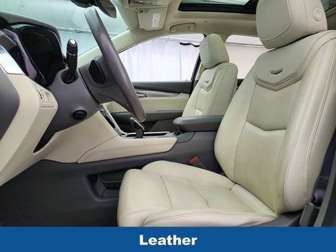 Used 2017 Cadillac XT5 Luxury AWD/4WD image 10