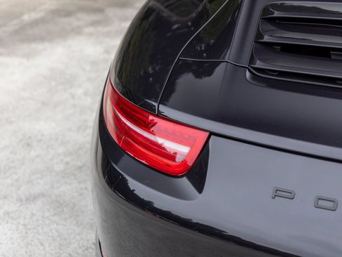 Used 2013 Porsche 911 Carrera S RWD image 19