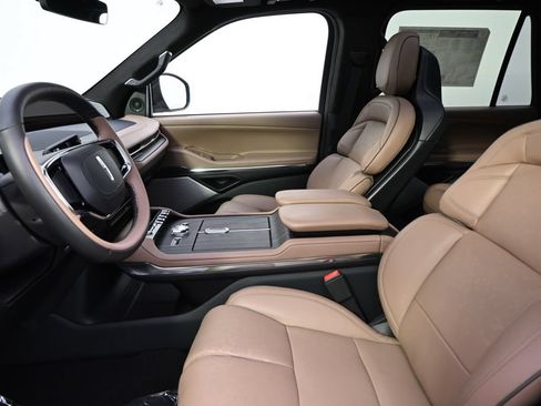 New 2026 Lincoln Navigator Black Label AWD/4WD image 13