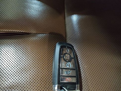 Used 2020 Lincoln Aviator Reserve w/ Equipment Group 201A RWD image 32