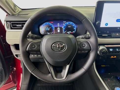 Used 2025 Toyota RAV4 Limited AWD/4WD image 13