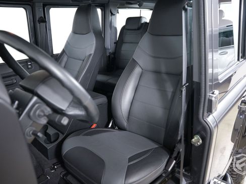 Used 1991 Land Rover Defender 110 image 20