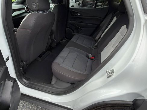 New 2026 Chevrolet Trax RS w/ Sunroof Package FWD image 19
