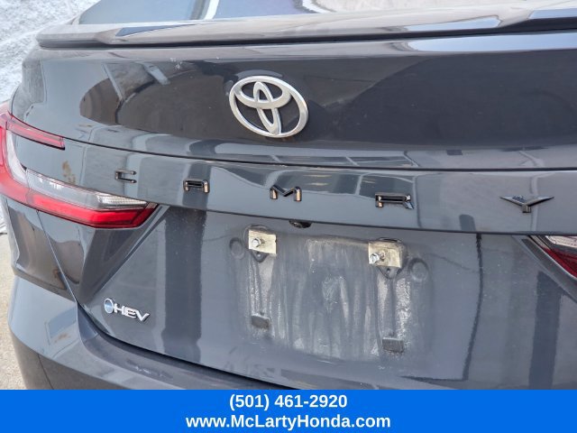 Used 2025 Toyota Camry SE FWD image 11