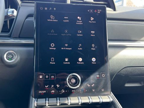 Certified 2025 GMC Terrain Elevation image 34