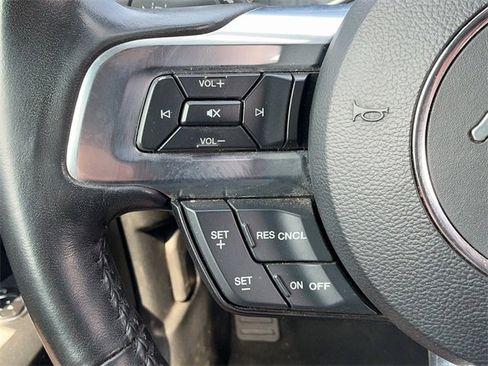 Used 2022 Ford Mustang Premium image 19