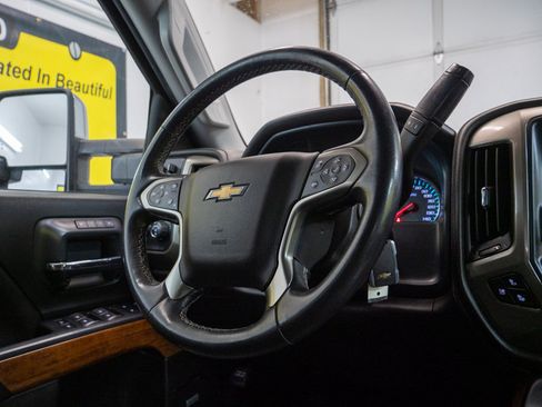 Used 2019 Chevrolet Silverado 3500 High Country w/ Duramax Plus Package AWD/4WD image 21