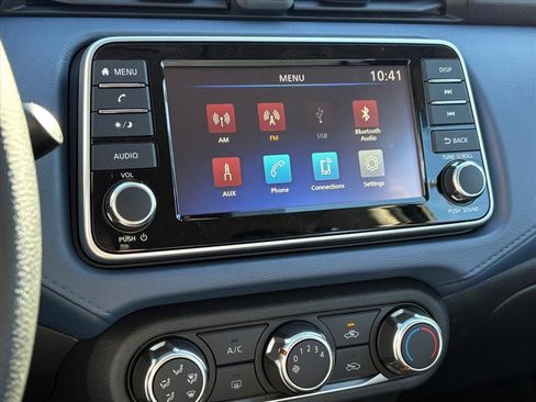 New 2025 Nissan Versa SV image 11