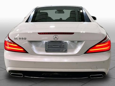 Used 2014 Mercedes-Benz SL 550 image 5